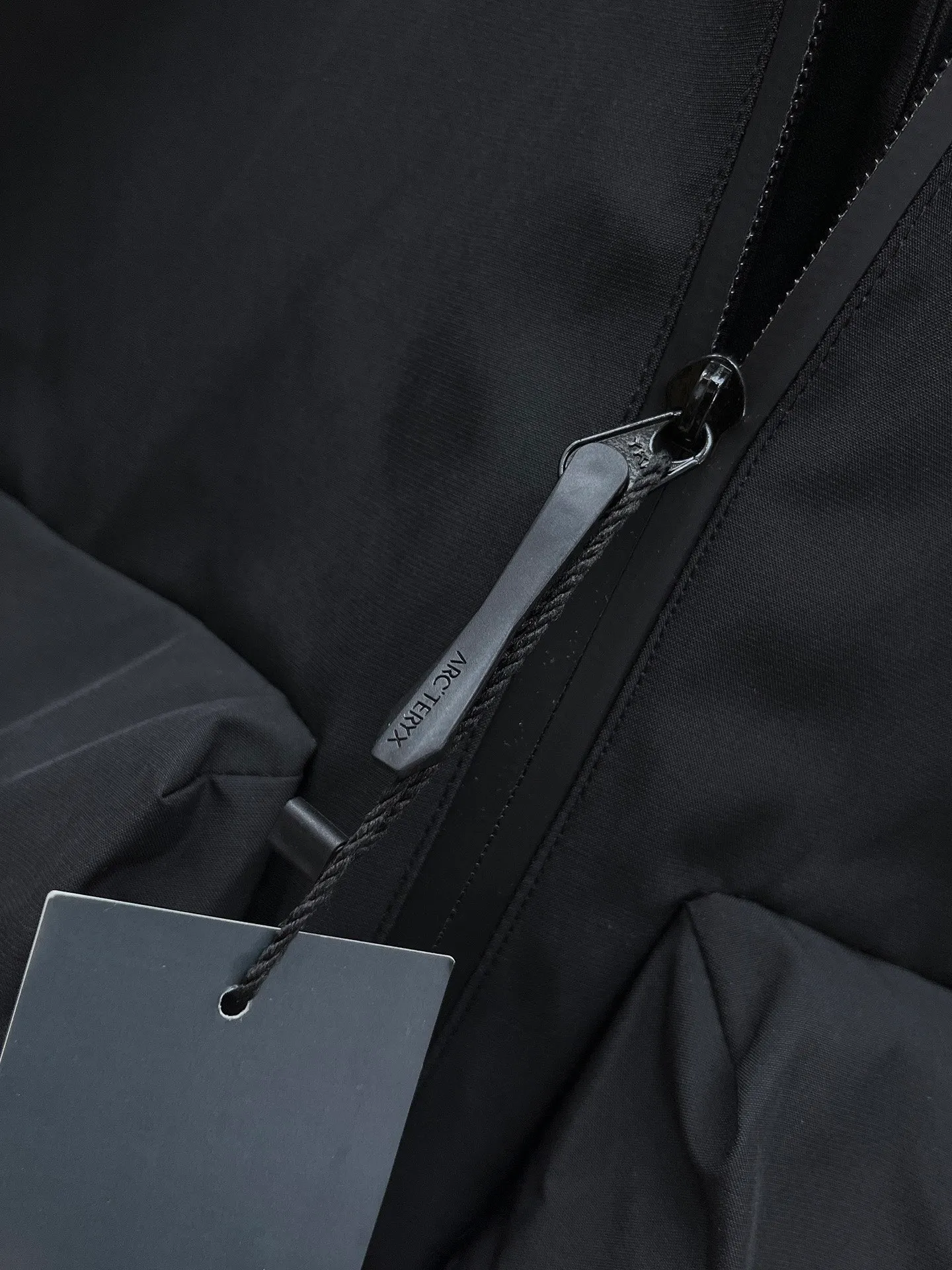 Same Style， ， ！2026 New Arrival ，Original Premium ！ Breathable ， ， ， Quality。 ！ ， ！Sizes：M～3XL